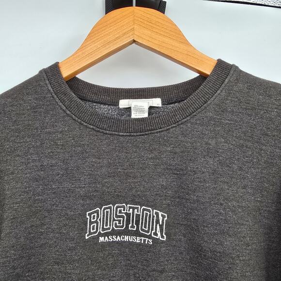 Full Tilt Women's Oversized Boston Massachusetts Embroidered Crewneck Sweatshirt - Picture 6 of 11